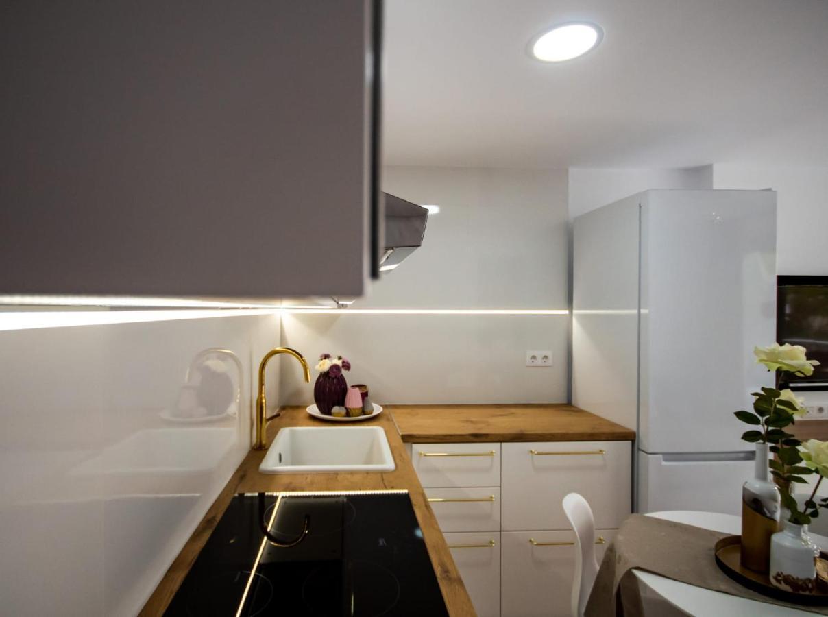 Los Elefantes Apartment San Bartolomé Εξωτερικό φωτογραφία